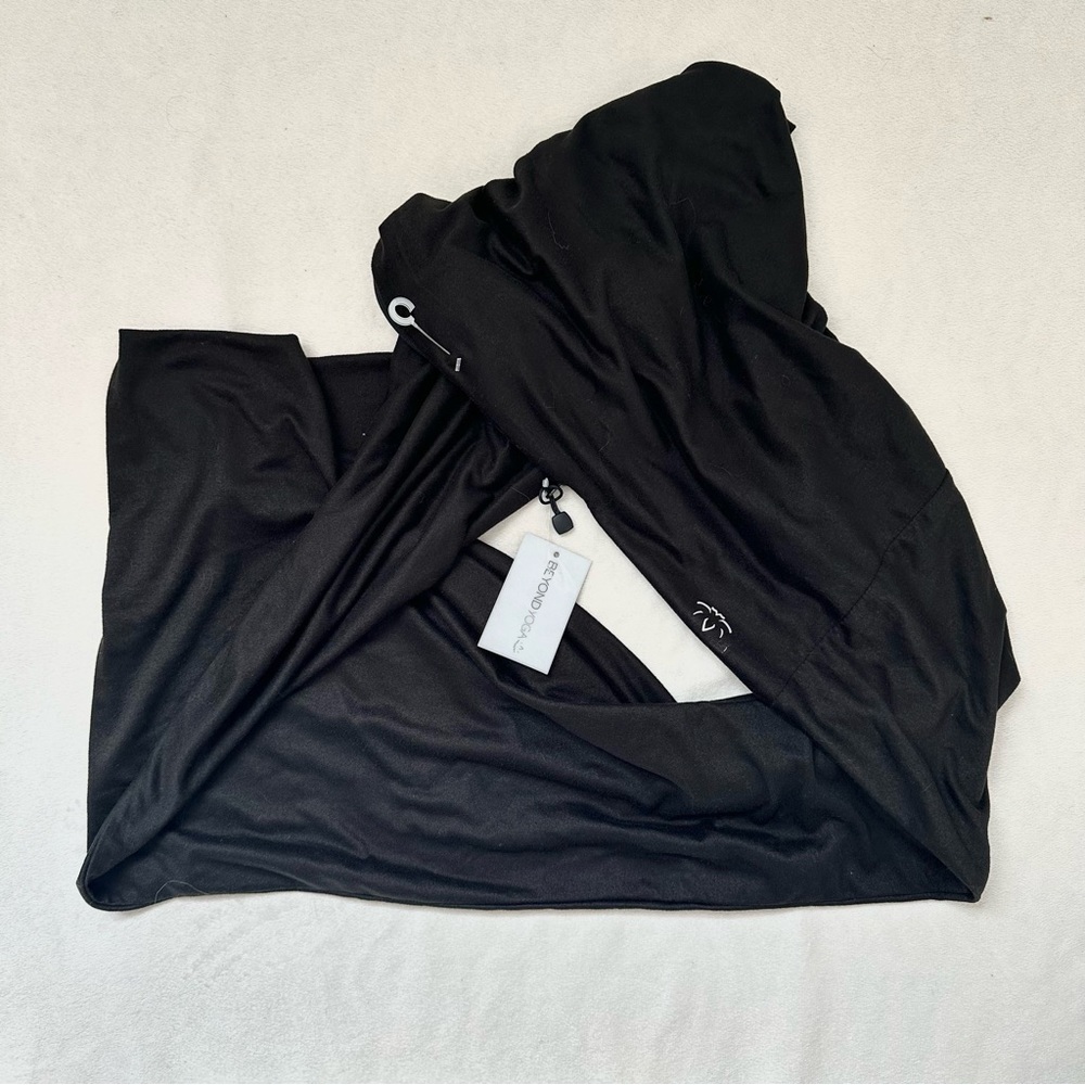 NWT Beyond Yoga Black Pocket Infinity Scarf - Picture 3 of 4